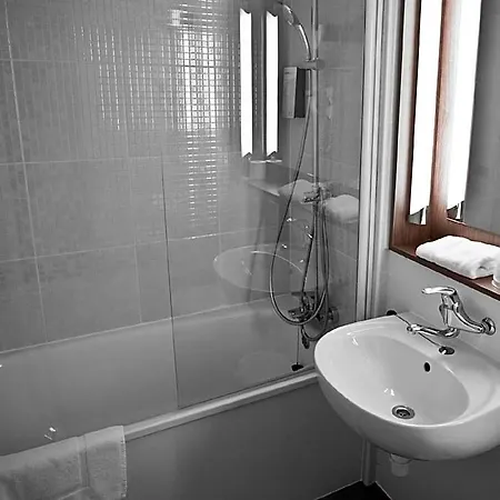 Campanile Aéroport Lingolsheim Hotel 3*